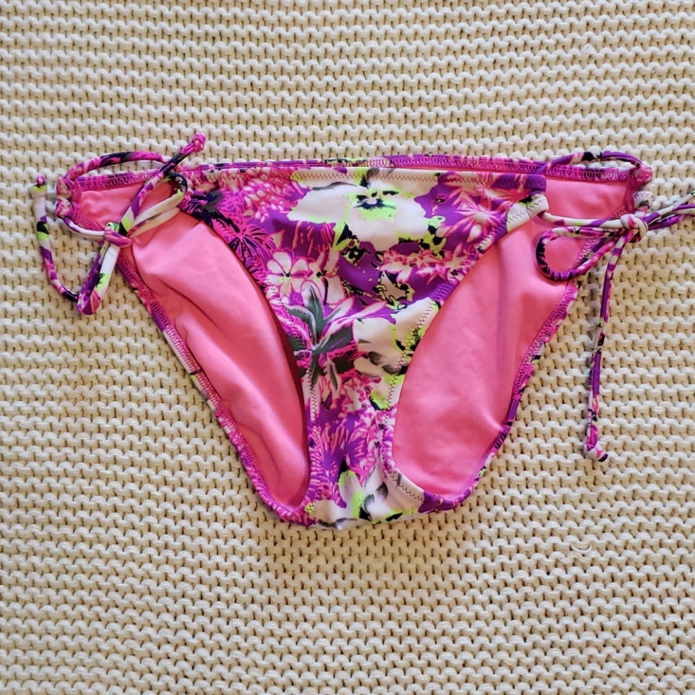 VS String Bikini